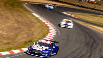 SETON AND HERNE SHARE SPOILS IN TRANS AM RACES AT SYMMONS